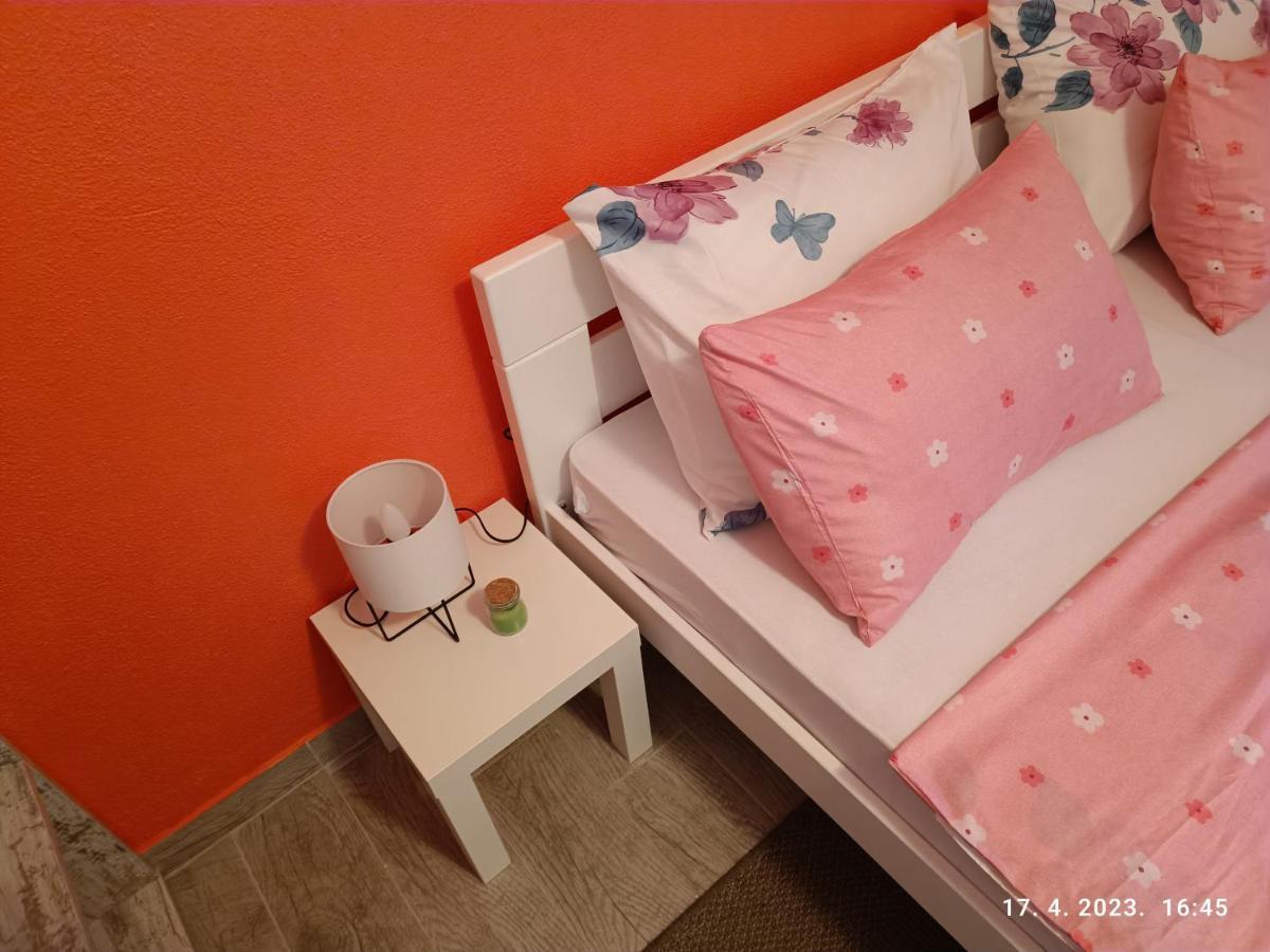 Villa Nana Kulen Vakuf Exteriör bild