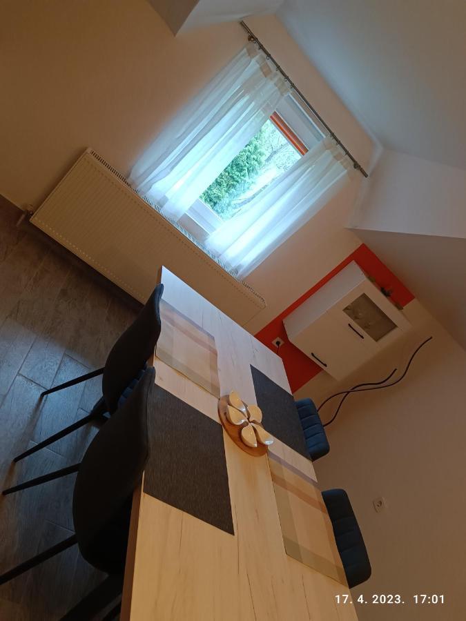 Villa Nana Kulen Vakuf Exteriör bild