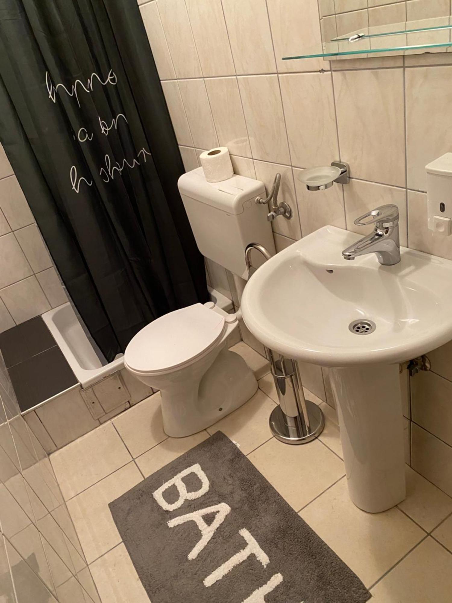 Villa Nana Kulen Vakuf Exteriör bild